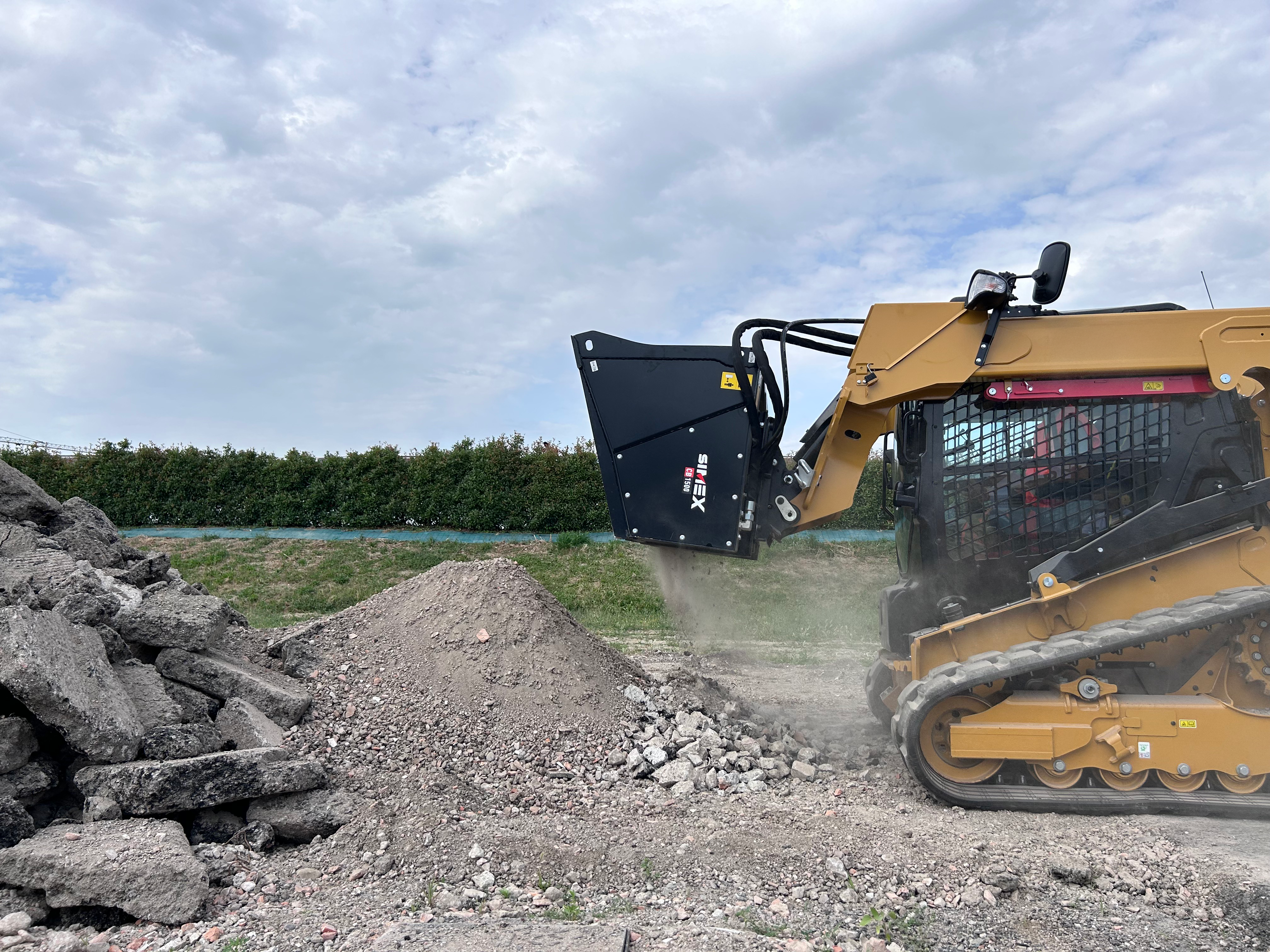 CB - CUCHARAS TRITURADORAS